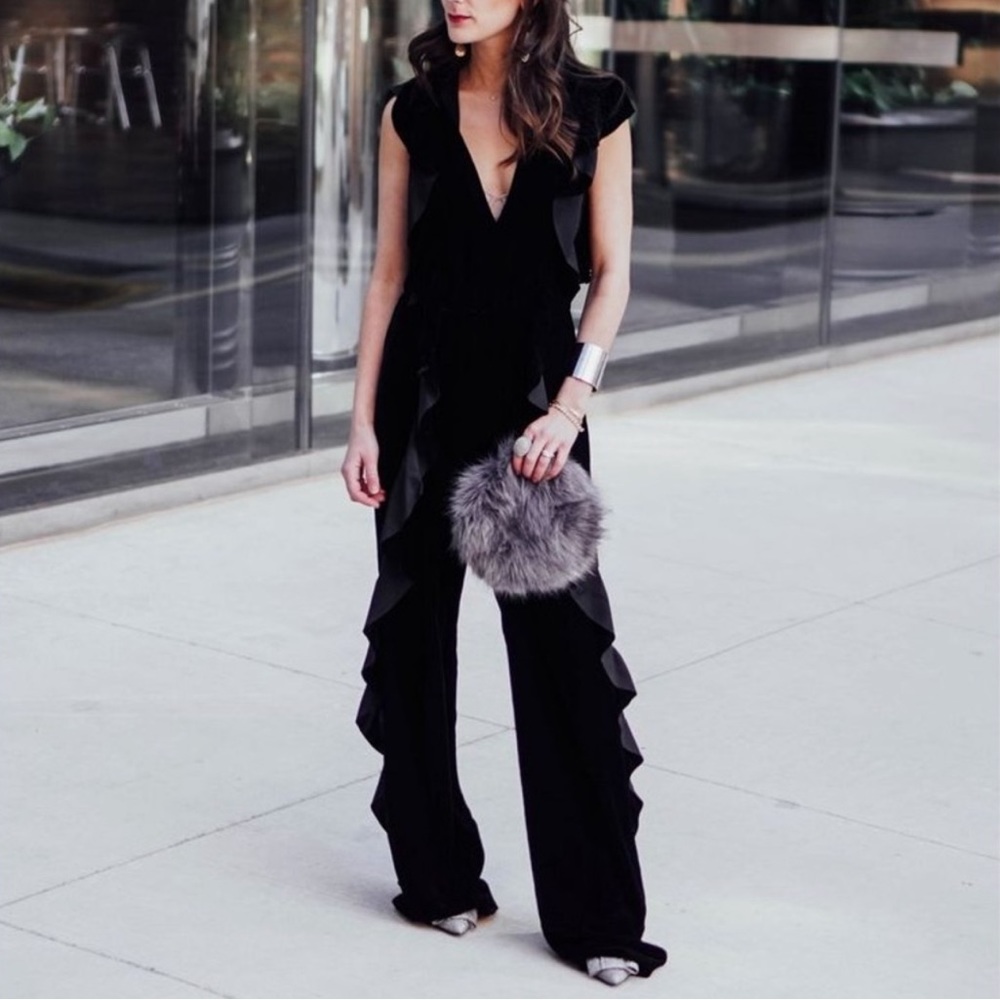 NWT Zara Black Velvet Jumpsuit Ruffle Pleated Full Length Cap Sleeve Zippered XS